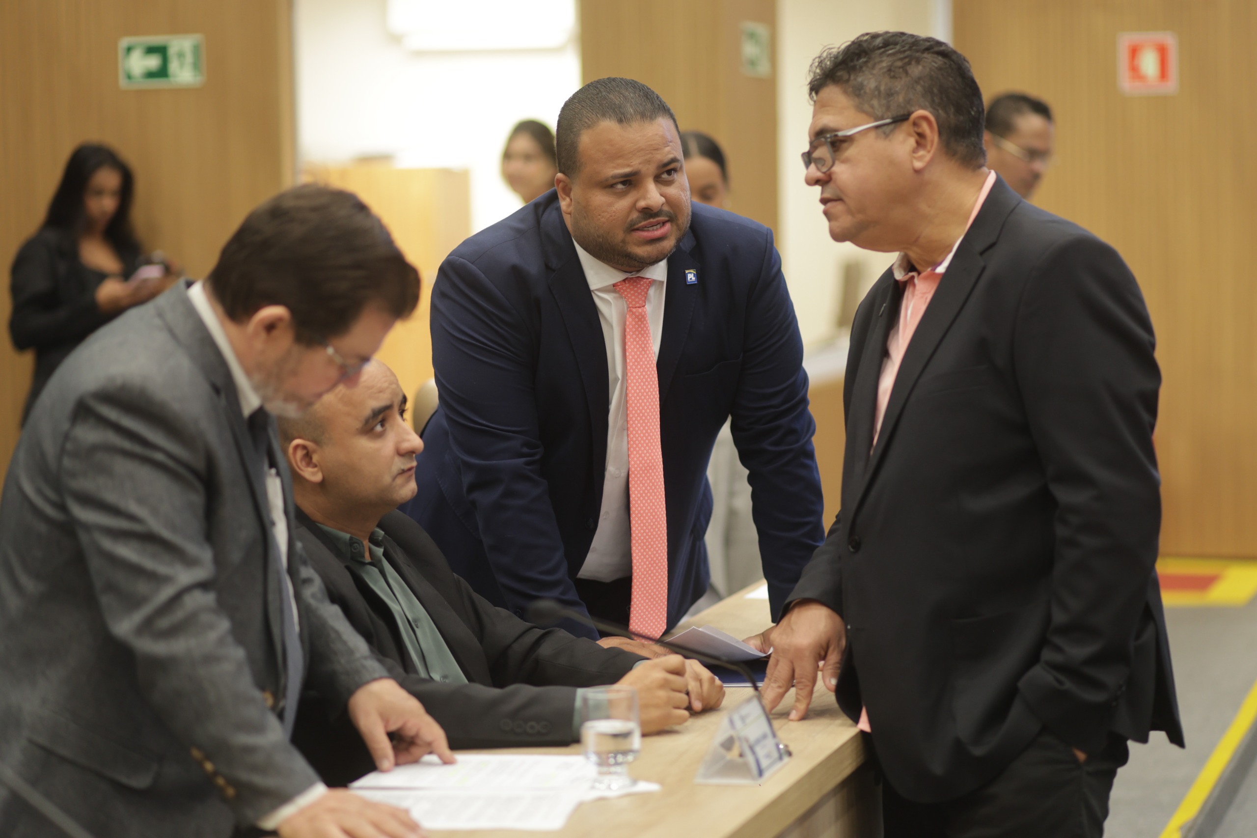 Câmara aprova quatro projetos de autoria própria durante Sessão Ordinária